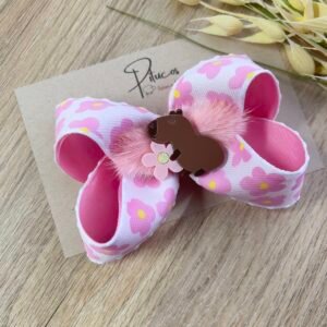 Pinza Agustina Capibara Flores Rosa